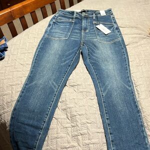 Judy blue brand new with tags relaxed jeans size 7/28